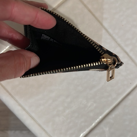 Guess small wallet - Picture 5 of 5